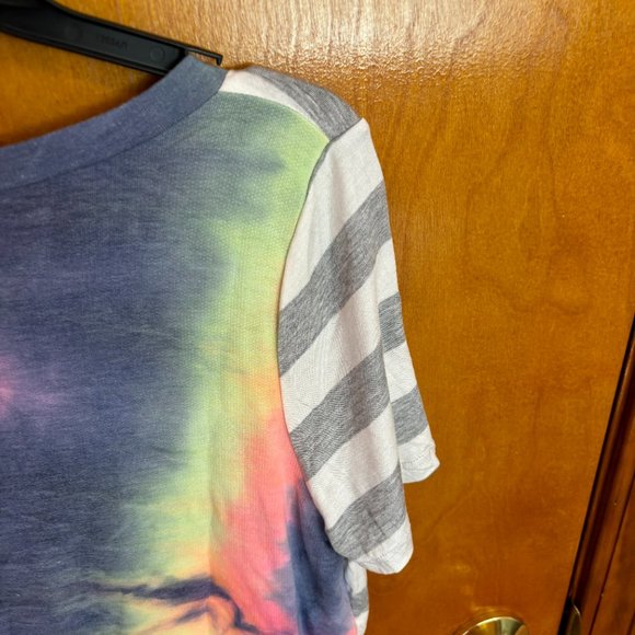 Flamingo Brand Mashup Tye‎ Dye Gray Stripe Top - Picture 11 of 12